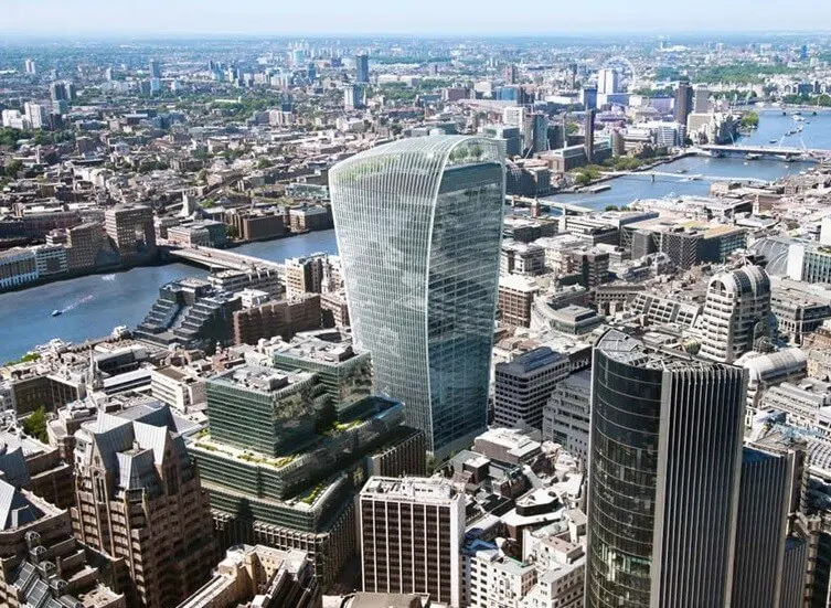 20 FENCHURCH STREET – BUILDING THE CURVED SKYSCRAPER AT THE HEART OF LONDON